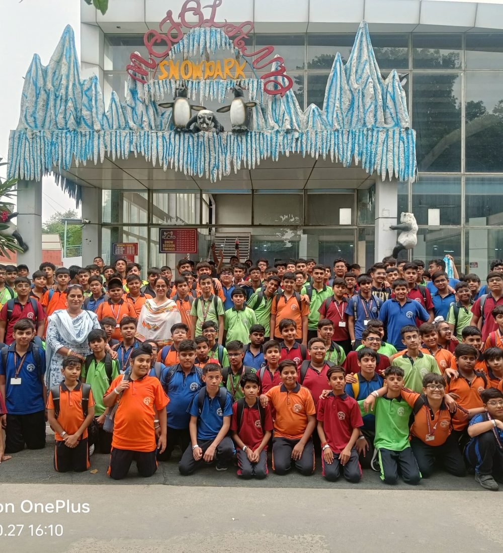 Groups trip-to-mojoland-bag-pacer-holidays